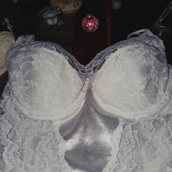 ❤VNTG EUC VS Whitw Lace & Satin Bodysuit/Bustier Extreme Pushup 36D❤ - Picture 5 of 16